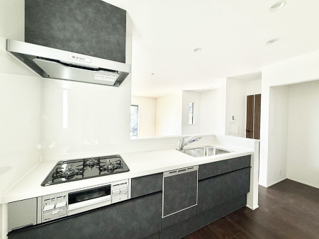 �L�b�`�� �������V���v���Ŕ������S�n�悢���Ԃ𐶂ރL�b�`�����