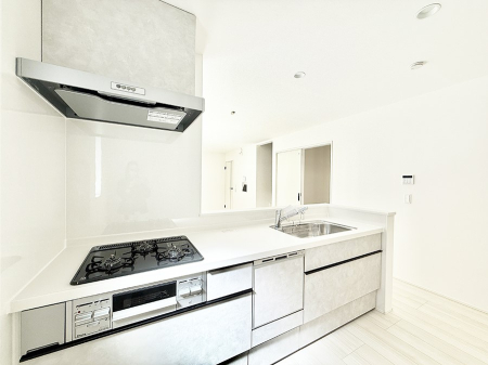 �L�b�`�� �������V���v���Ŕ������S�n�悢���Ԃ𐶂ރL�b�`�����