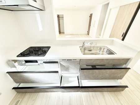 �L�b�`�� �������Ƒ����J��[�߂�A������̂���L�b�`��