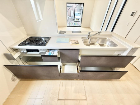 �L�b�`�� �������Ƒ����J��[�߂�A������̂���L�b�`��