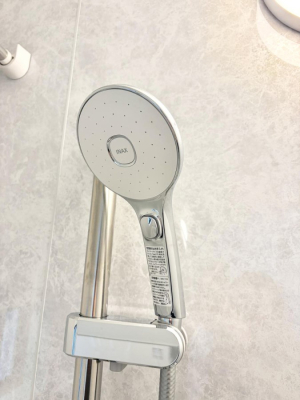 ���̑����� �ݔ����킴�킴�V�����[�����̃��o�[�܂Ŏ��L�΂��K�v���Ȃ��A�ȒP�Ɏ~���ł���