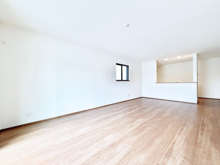 ���r���O ���������S�n�̂����A���z�̃��r���O