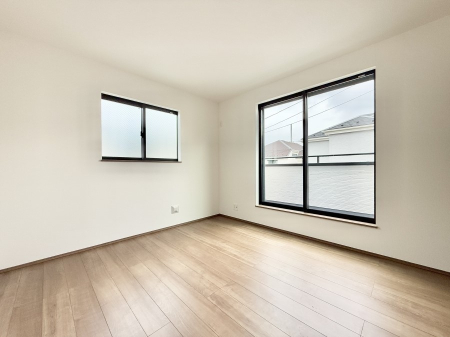 �q������ �������v���C�x�[�g��ԂƂ��ĐÂ��ŗ�������������񋟂��Ă���܂�