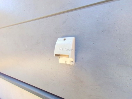 ���̑����� �ݔ������O�ɓd���R���Z���g������΁A�������@�ő���O�ǂ�|������ȂǕ֗��ł��B