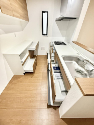 �L�b�`�� �������Ƒ����J��[�߂�A������̂���L�b�`��