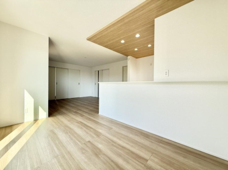 ���r���O ���������났�ƏΊ炪�W�܂�A�S���܂郊�r���O