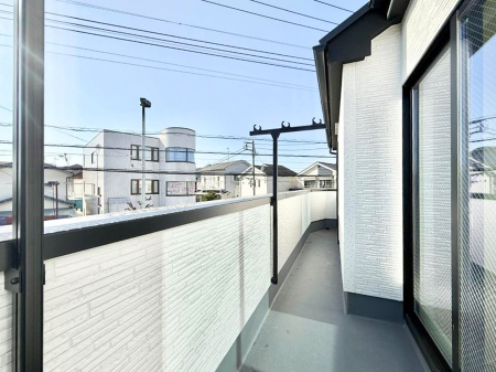 �o���R�j�[ ������ �G�߂̈ڂ낢����������J���I�ȋ�Ԃł�