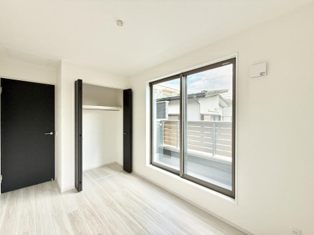 �q������ ����