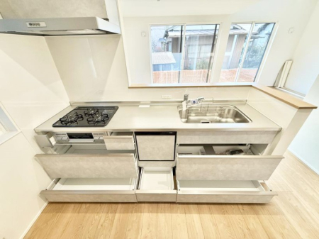 �L�b�`�� �������Ƒ����J��[�߂�A������̂���L�b�`��