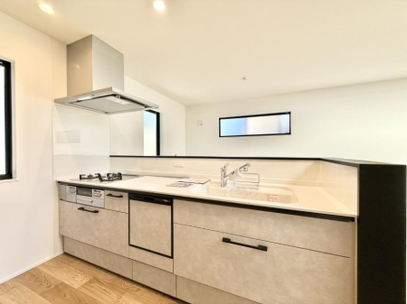 �L�b�`�� ���������y���݂ƐH�ׂ�K����͂���L�b�`��