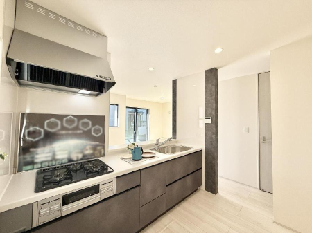 �L�b�`�� ���������y���݂ƐH�ׂ�K����͂���L�b�`��