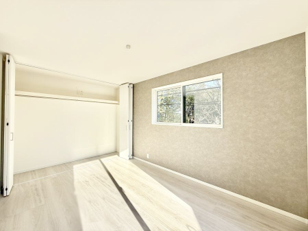 �Q�� ����