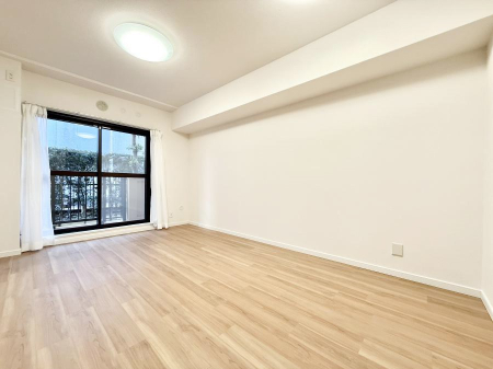 ���r���O ���������났�ƏΊ炪�W�܂�A�S���܂郊�r���O