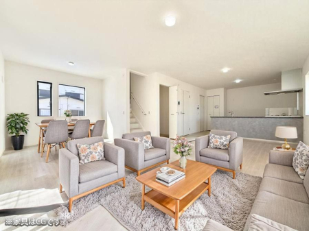 ���r���O ���������났�ƏΊ炪�W�܂�A�S���܂郊�r���O