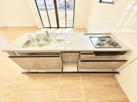 �L�b�`�� �������A�C�f�A�L����A�N���G�C�e�B�u�ȗ������