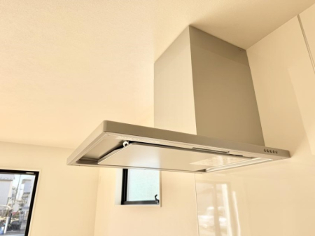 ���̑����� �ݔ����������̏��C����������C��ɗU������A�����I�ɔr�����ł��܂��B