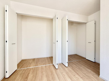 ���[ ����