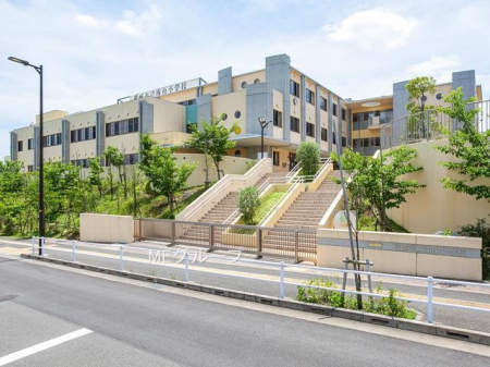 ���ӊ� ���w�Z 700m ���s����R���w�Z