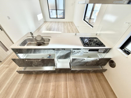 �L�b�`�� �����������������Ɗy�����Ȃ�A���K�ȃL�b�`�����