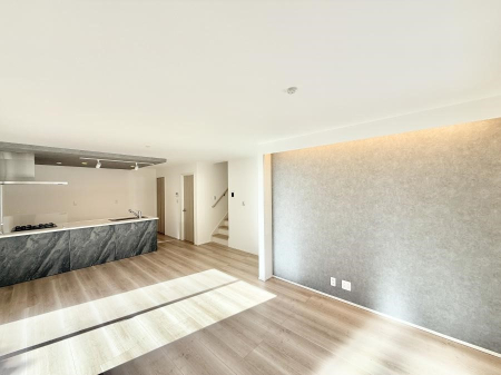 ���r���O �������V���v���������ґ�A��؂Ȑl�Ɖ߂����S���قǂ�����