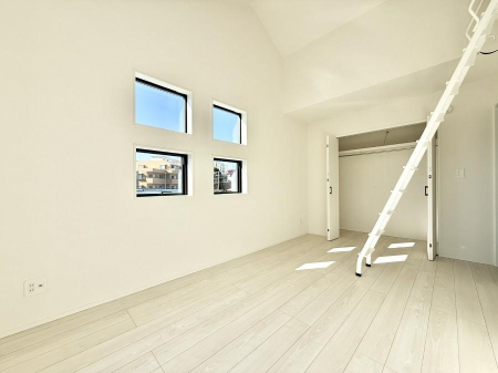 �Q�� ���������̔z�u��ʋC���̗ǂ��݌v�ŕ����̋�C�������炸�A��ɐV�N�ȋ�C������܂�