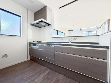 �L�b�`�� �������Ƒ��ƂȂ���A�R�~���j�P�[�V�����̏�