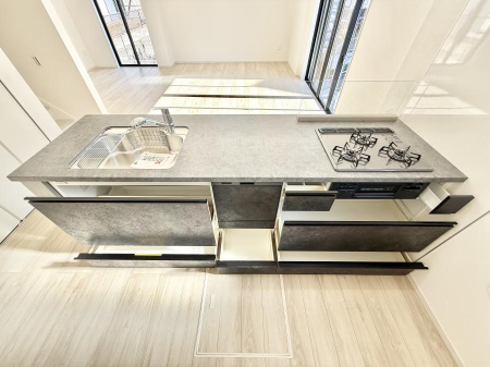 �L�b�`�� �������V���v���Ŕ������S�n�悢���Ԃ𐶂ރL�b�`�����