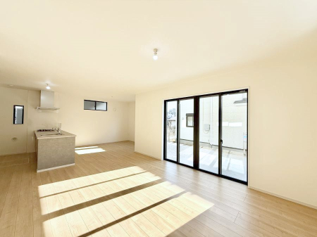 ���r���O ���������R�Ɖ�b�����܂��A�S�n�悢�ЂƂƂ�