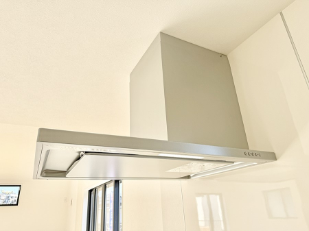 ���̑����� �ݔ����������̏��C����������C��ɗU������A�����I�ɔr�����ł��܂��B