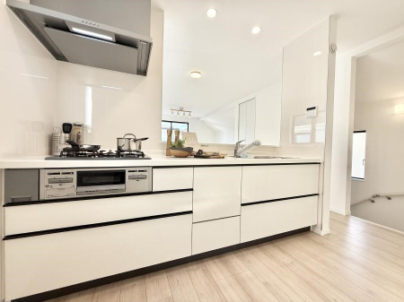 �L�b�`�� �������Ƒ����J��[�߂�A������̂���L�b�`��