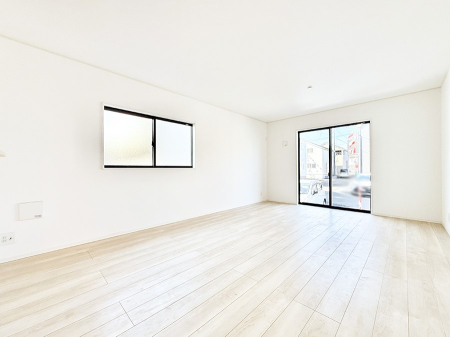 ���r���O ���������났�ƏΊ炪�W�܂�A�S���܂郊�r���O