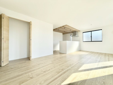 ���̑����� �������Ƒ��̏Ί炪���ӂ��A���났�̋��