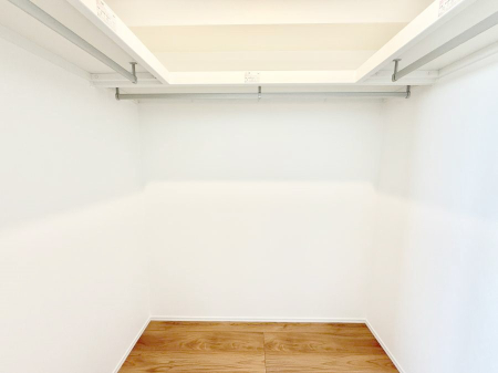 ���[ ����