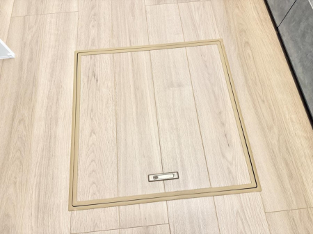 ���̑����� �ݔ����B�ꂽ���[�X�y�[�X�ŉƑS�̂��X�b�L��