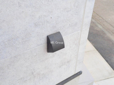 ���̑����� �ݔ������O�ɓd���R���Z���g������΁A�������@�ő���O�ǂ�|������ȂǕ֗��ł��B