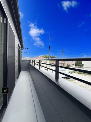 �o���R�j�[ 1����  �� ���R��g�߂Ɋ�����A�J���I�ȃo���R�j�[