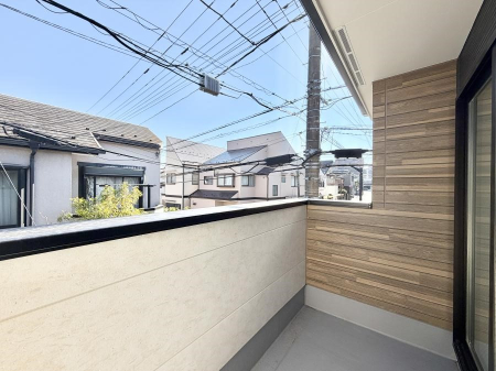 �o���R�j�[ ������ �G�߂̈ڂ낢����������J���I�ȋ�Ԃł�