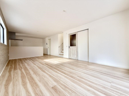 ���̑����� �������Ƒ��̏Ί炪���ӂ��A���났�̋��