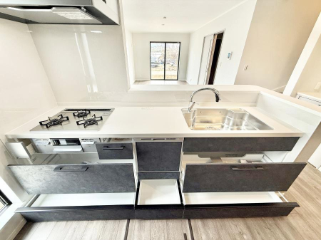 �L�b�`�� �������Ƒ����J��[�߂�A������̂���L�b�`��