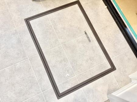 ���̑����� �ݔ����B�ꂽ���[�X�y�[�X�ŉƑS�̂��X�b�L��