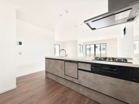 �L�b�`�� �������H��@�ŕЕt���X�g���X�[���A�Ƒ��Ɖ߂����I�[�v���L�b�`��