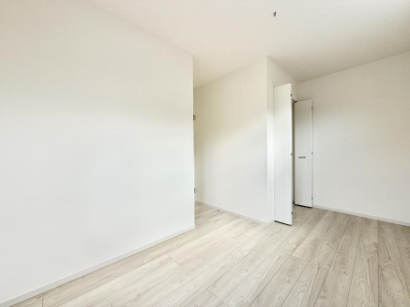 �Q�� ���������̔z�u��ʋC���̗ǂ��݌v�ŕ����̋�C�������炸�A��ɐV�N�ȋ�C������܂�