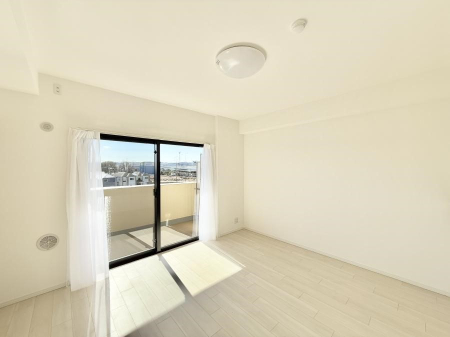 ���r���O ���������났�ƏΊ炪�W�܂�A�S���܂郊�r���O