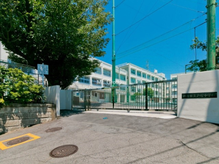 ���ӊ� ���w�Z 700m ���l�s���˒˒��w�Z