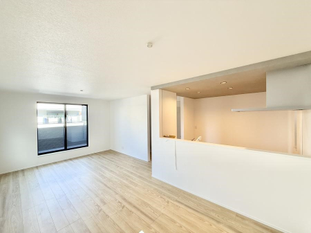 ���r���O ���������났�ƏΊ炪�W�܂�A�S���܂郊�r���O