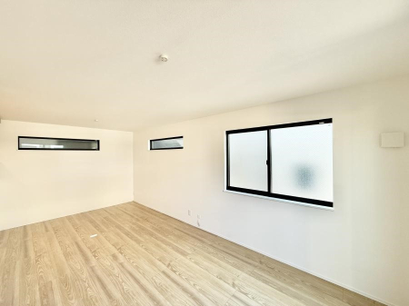 ���r���O ���������S�n�̂����A���z�̃��r���O