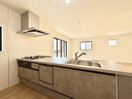 �L�b�`�� �����������������Ɗy�����Ȃ�A���K�ȃL�b�`�����