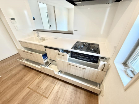 �L�b�`�� �������Ƒ����J��[�߂�A������̂���L�b�`��