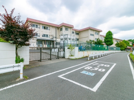 ���ӊ� ���w�Z 500m �����q�s����㏬�w�Z