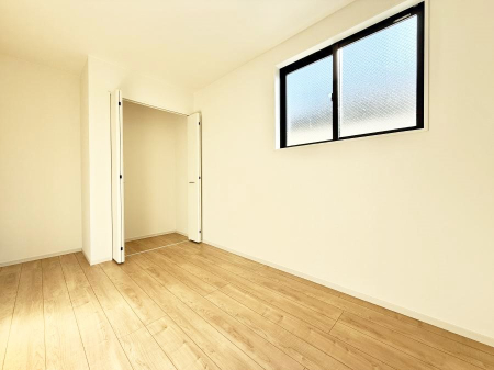 �q������ �������v���C�x�[�g��ԂƂ��ĐÂ��ŗ�������������񋟂��Ă���܂�